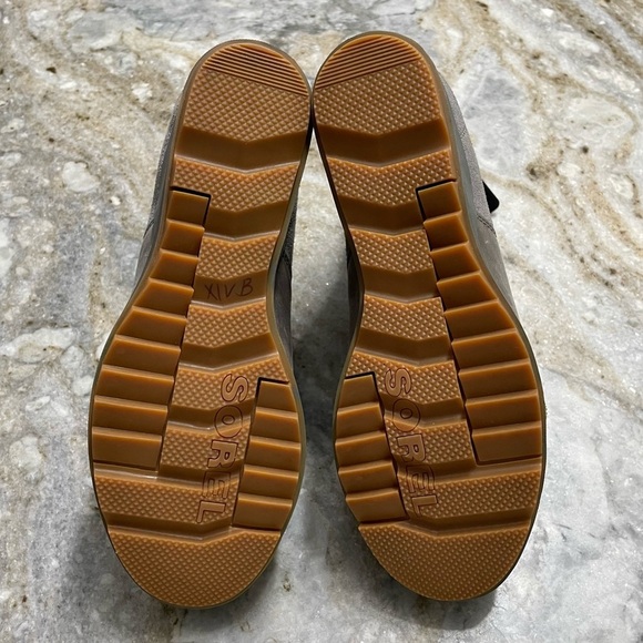 NWT Sorel Evie Pull-On Waterproof Bootie in Quarry/Gum2 Size 8.5 - Picture 10 of 11